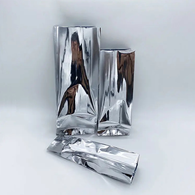 Glossy Silver Aluminum Foil Laminated Heat Seal Back Sealing Side Gusset Food Packaging Pouch Vacuum Food Tea Coffee Bean Bags